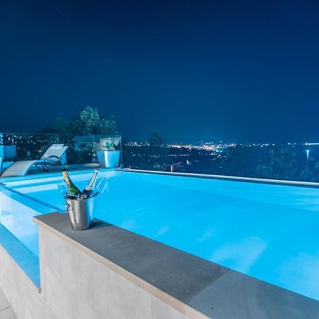 Villa The Boat With Rooftop Pool Matulji Extérieur photo