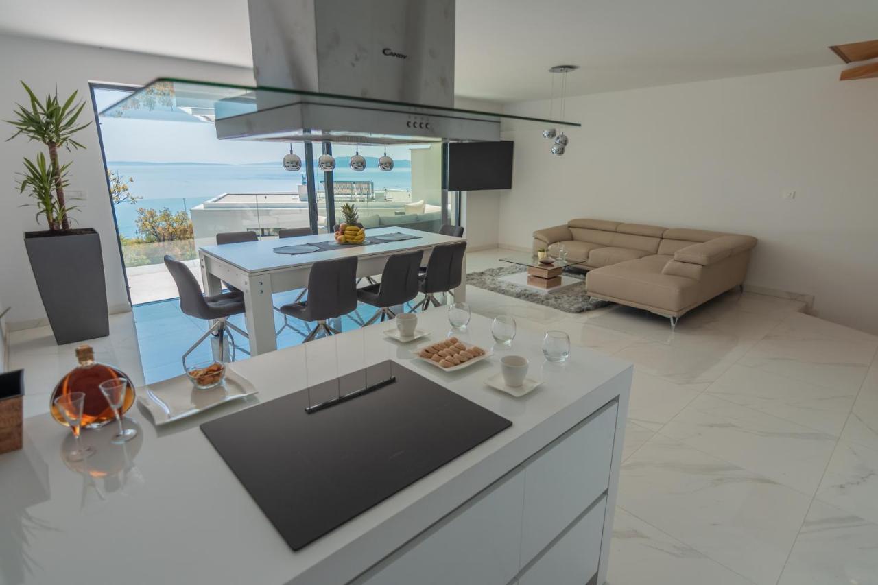 Villa The Boat With Rooftop Pool Matulji Extérieur photo